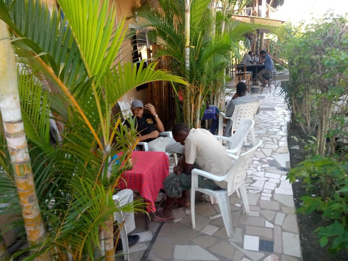 Kicec Bar And Guest House Airport Dar es Salaam Zewnętrze zdjęcie